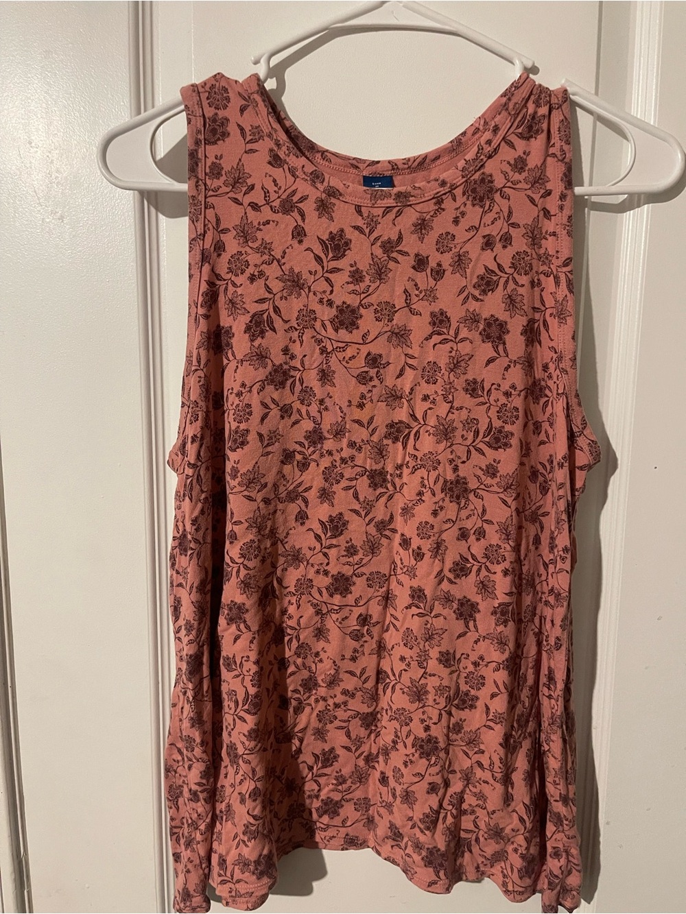 Old Navy Rose-Pink Floral Scoop Tank
